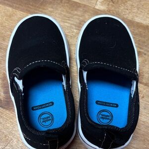 Wonder Nation Black little Kids Slip-On Sneakers